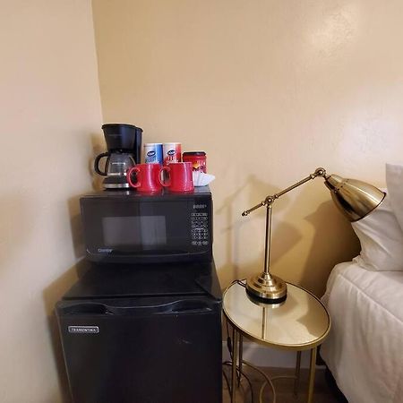 Centrally Located Studio And Cozy Place Perfect For Travelers And Couples! Located In San Diego Downtown! Perfect For Your Quick Getaway!アパートメント エクステリア 写真