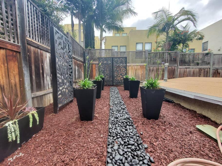 Centrally Located Studio And Cozy Place Perfect For Travelers And Couples! Located In San Diego Downtown! Perfect For Your Quick Getaway!アパートメント エクステリア 写真